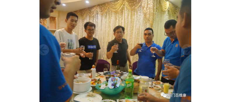 2020年中公司特色活動：會餅博狀元、舉杯共聚首、歌唱好生活